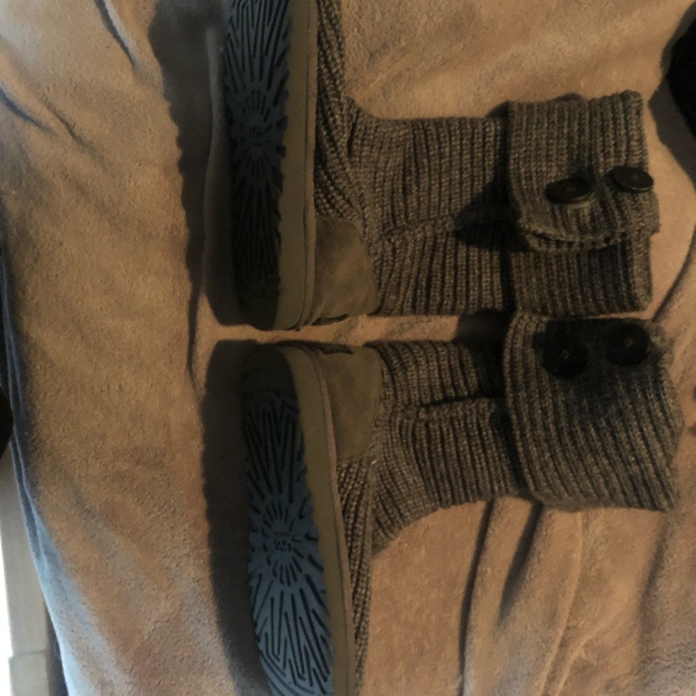 Sweater ugg boots